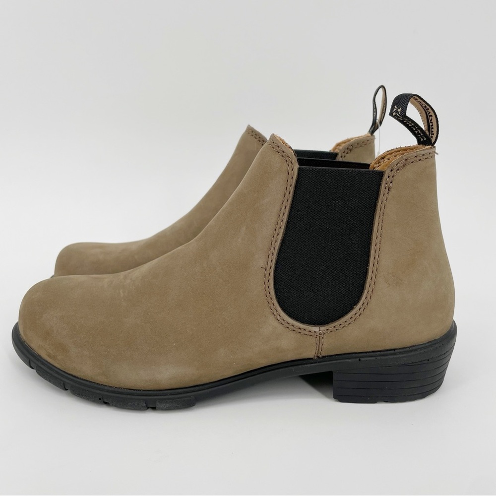Blundstone 1974 Ankle Women Suede Stone Nubuck Heeled Chelsea Boots NIB